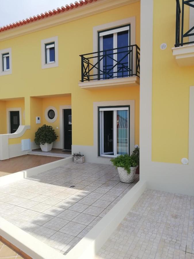 Grillohouse Villa Lourinhã Exterior photo